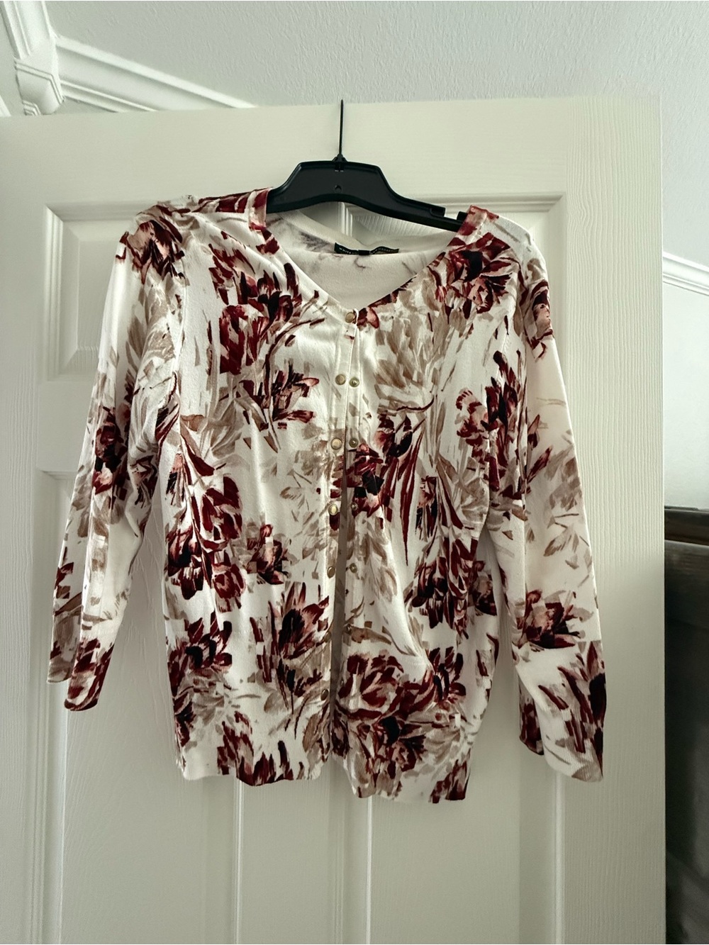 Women's Floral Print Cardigan - White with Burgundy & Taupe